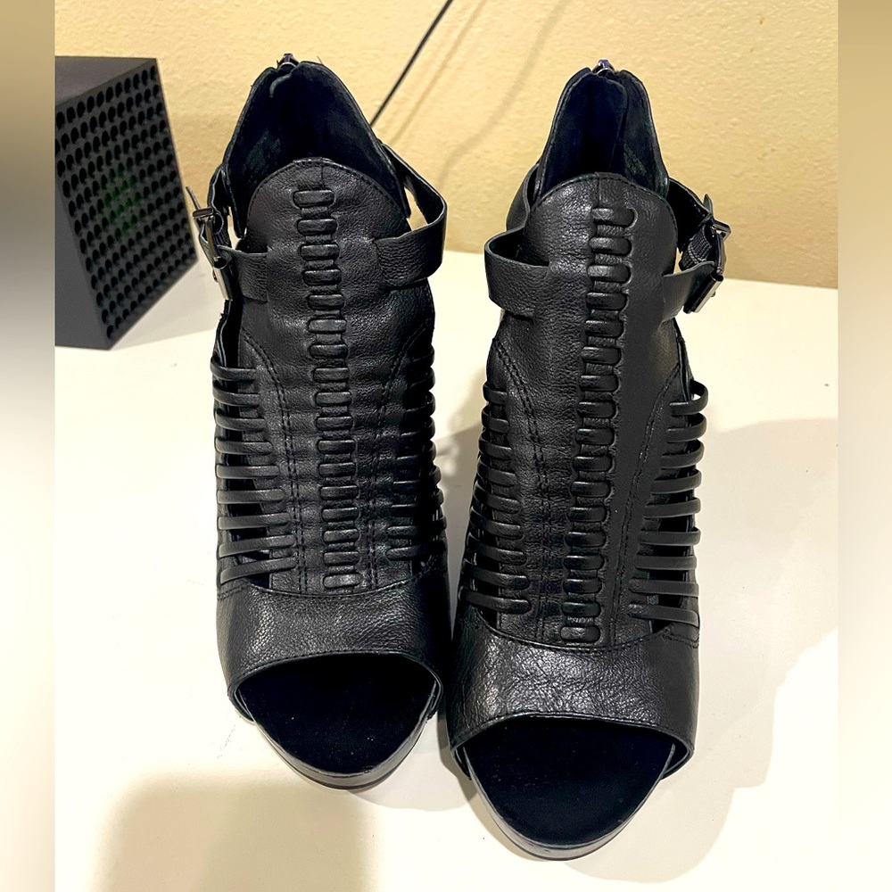 Bcbgeneration Gregory Heels - image 1